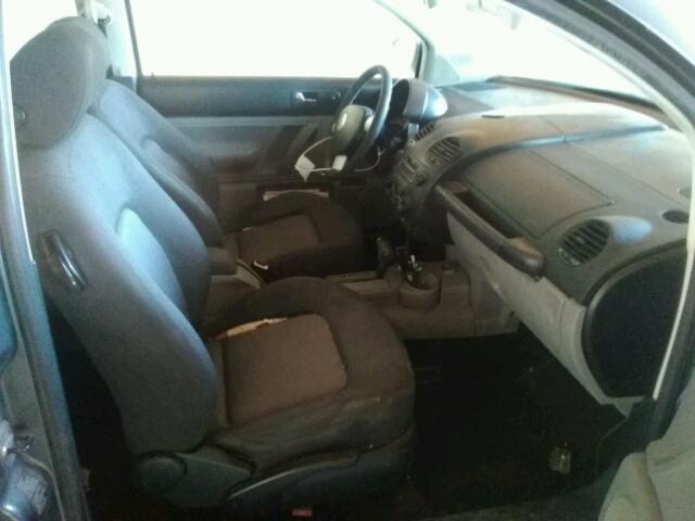 3VWCK21C23M433815 - 2003 VOLKSWAGEN NEW BEETLE ნაცრისფერი ფოტო 5