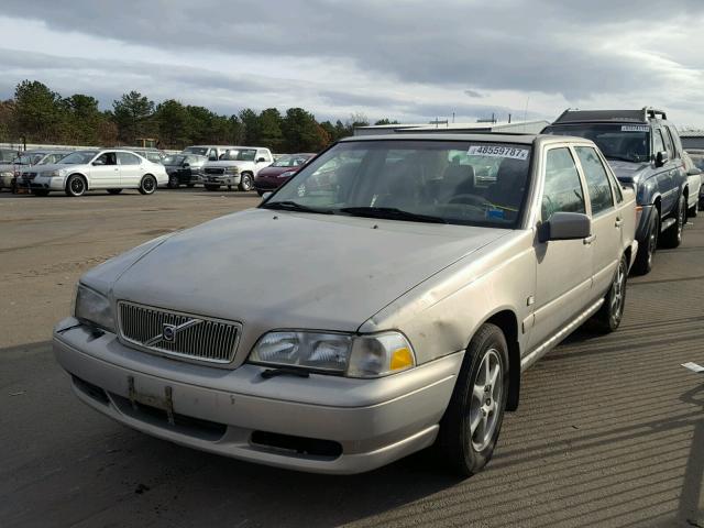 YV1LS61J4Y2663986 - 2000 VOLVO S70 BASE BEIGE photo 2