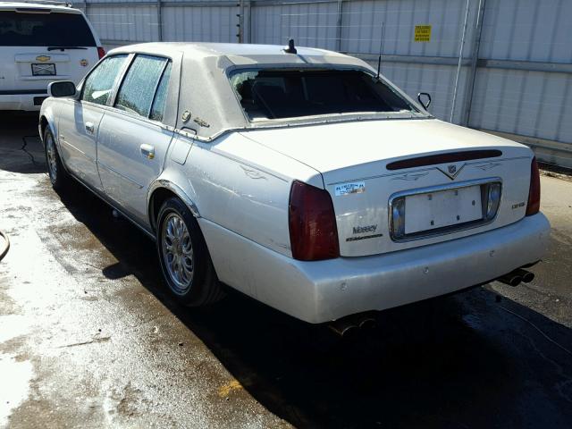 1G6KE57Y22U191616 - 2002 CADILLAC DEVILLE DH WHITE photo 3