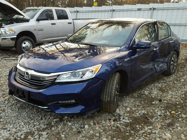 JHMCR6F50HC029015 - 2017 HONDA ACCORD HYB BLUE photo 2