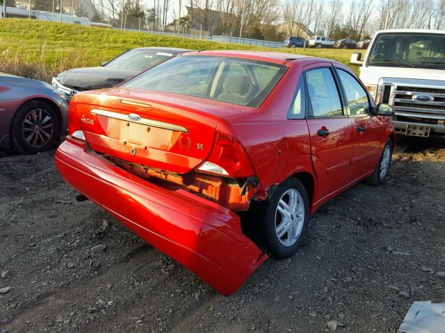 1FAFP34P7YW100562 - 2000 FORD FOCUS SE RED photo 4