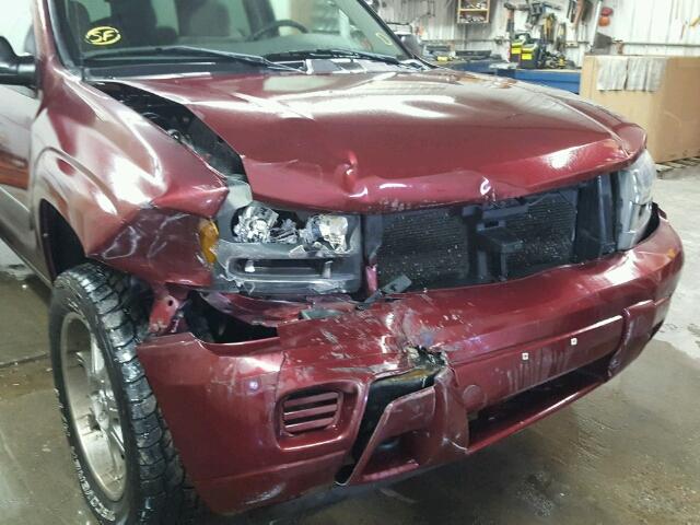 1GNDT13S352282813 - 2005 CHEVROLET TRAILBLAZE BURGUNDY photo 9