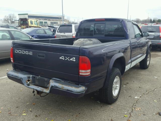 1B7GG22X9WS680266 - 1998 DODGE DAKOTA BLUE photo 4