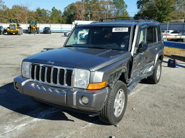 1J8HH48K98C100917 - 2008 JEEP COMMANDER GRAY photo 2