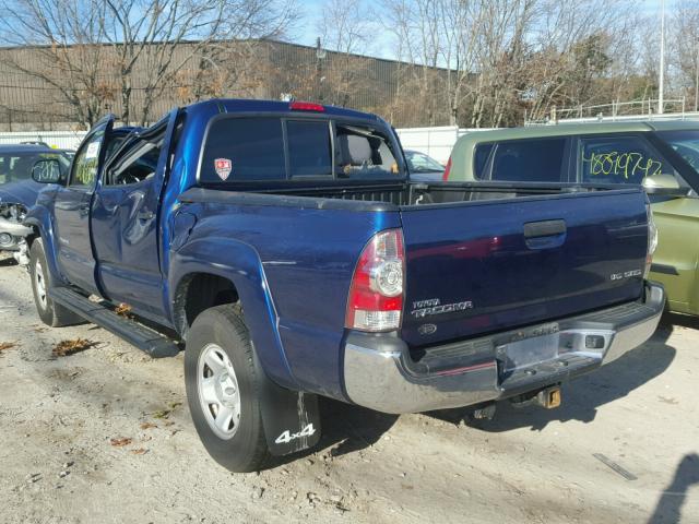 5TFLU4EN8FX124174 - 2015 TOYOTA TACOMA DOU BLUE photo 3