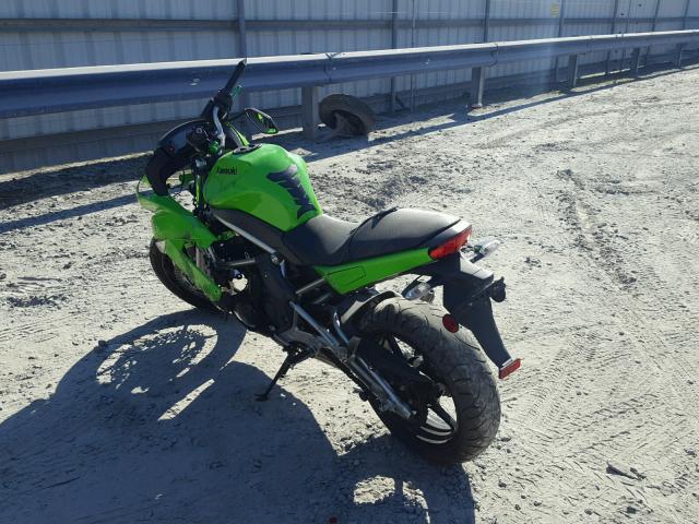 JKAEXEC109DA39516 - 2009 KAWASAKI EX650 C GREEN photo 3