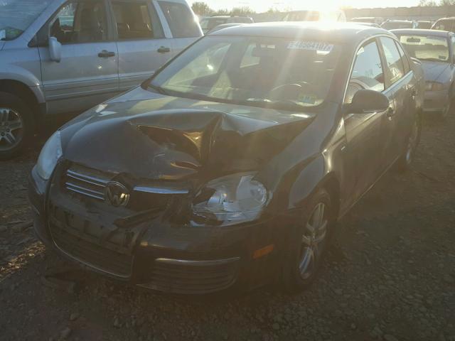 3VWEG71K57M156615 - 2007 VOLKSWAGEN JETTA WOLF BLACK photo 2