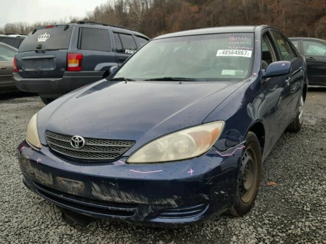 4T1BE32K63U235330 - 2003 TOYOTA CAMRY LE BLUE photo 2