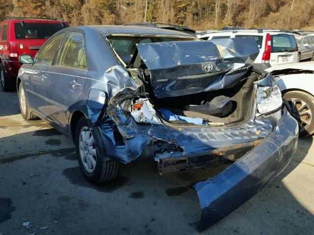 4T1BE30K13U685230 - 2003 TOYOTA CAMRY LE BLUE photo 3