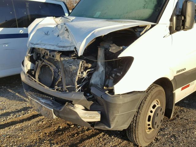 WD0PF445385337696 - 2008 DODGE SPRINTER 3 WHITE photo 9