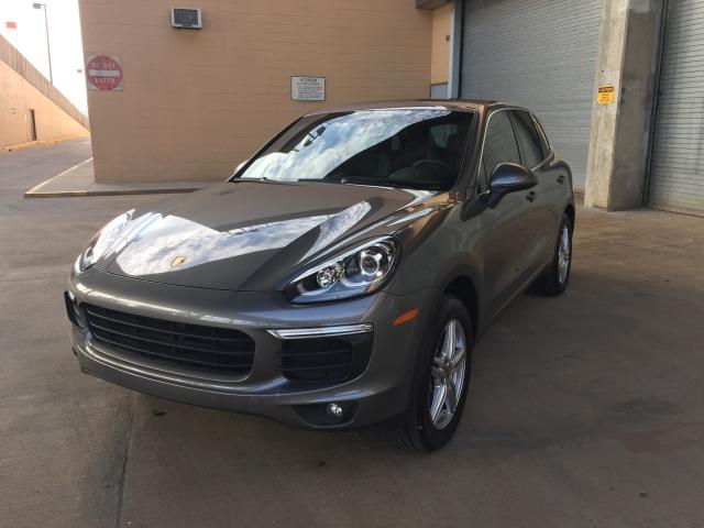 WP1AA2A24GLA03939 - 2016 PORSCHE CAYENNE GRAY photo 2