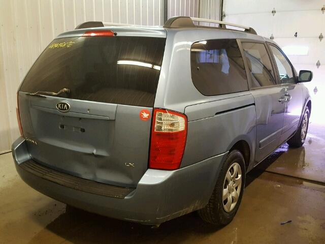 KNDMB233786255847 - 2008 KIA SEDONA EX BLUE photo 4