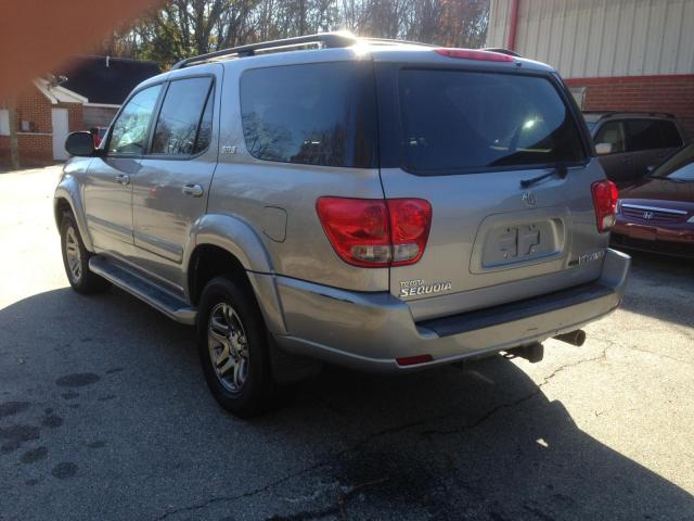 5TDBT44AX7S292189 - 2007 TOYOTA SEQUOIA SR SILVER photo 3