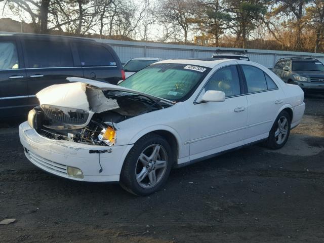 1LNHM87A8YY844719 - 2000 LINCOLN LS WHITE photo 2