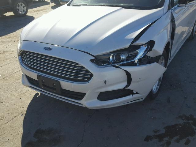 3FA6P0HR8DR298124 - 2013 FORD FUSION SE WHITE photo 9