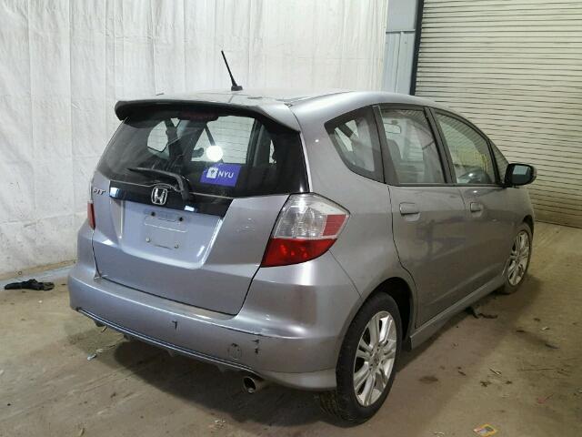 JHMGE8H41AS027654 - 2010 HONDA FIT SPORT GRAY photo 4