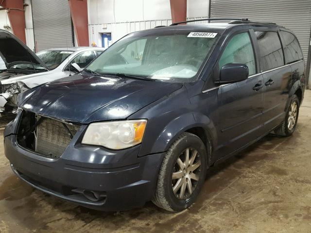 2A8HR54P28R134435 - 2008 CHRYSLER TOWN & COU BLUE photo 2
