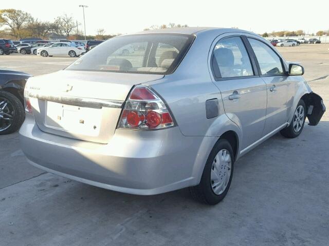 KL1TD56E39B385225 - 2009 CHEVROLET AVEO LS SILVER photo 4