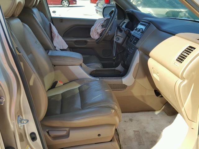 5FNYF28576B042768 - 2006 HONDA PILOT EX TAN photo 5