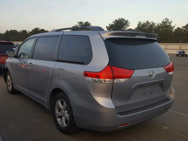 5TDKK3DC7BS093334 - 2011 TOYOTA SIENNA LE SILVER photo 3