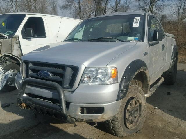 1FTRF14W35NA02927 - 2005 FORD F150 SILVER photo 2