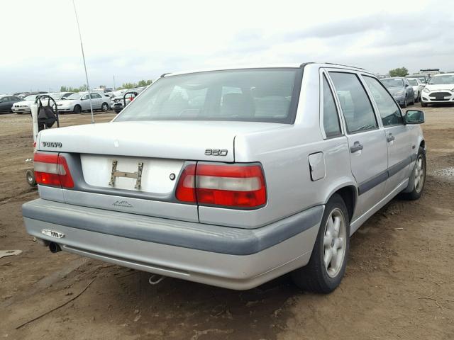 YV1LS5549V2395186 - 1997 VOLVO 850 SILVER photo 4