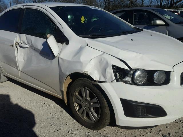 1G1JA5SH9C4140393 - 2012 CHEVROLET SONIC LS 白色 照片 9