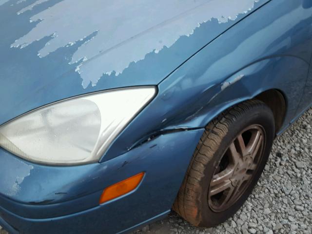 1FAFP34P9YW401978 - 2000 FORD FOCUS SE BLUE photo 9