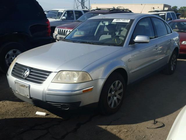 WVWPD63B52P170240 - 2002 VOLKSWAGEN PASSAT GLS SILVER photo 2