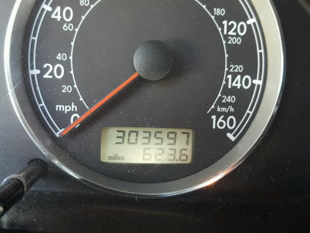 WVWPD63B52P170240 - 2002 VOLKSWAGEN PASSAT GLS SILVER photo 8