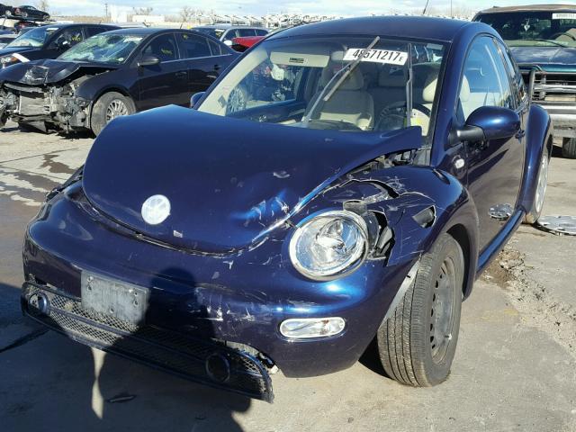 3VWCB21C72M433825 - 2002 VOLKSWAGEN NEW BEETLE BLUE photo 2