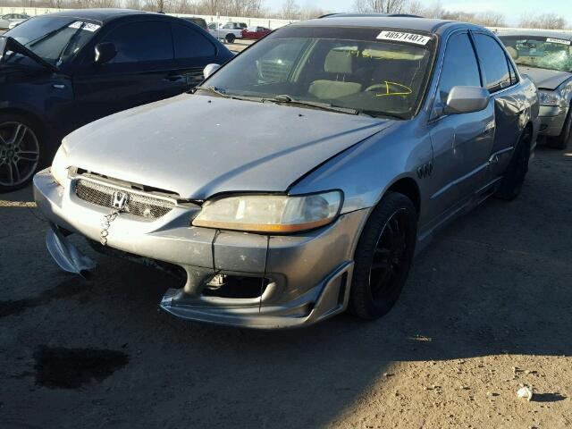 1HGCG55491A141583 - 2001 HONDA ACCORD LX SILVER photo 2