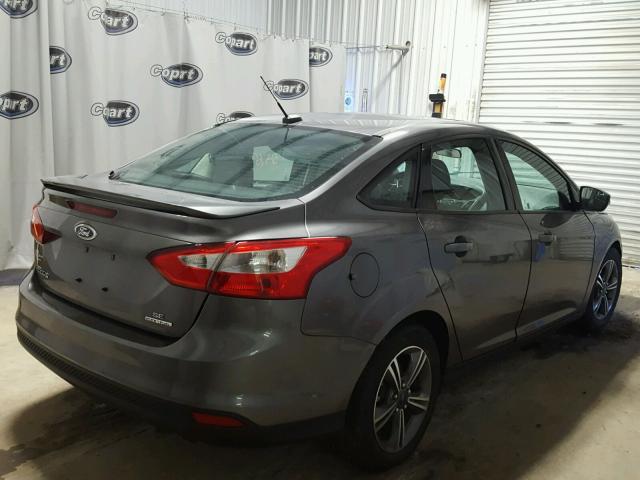 1FADP3F28EL387450 - 2014 FORD FOCUS SE GRAY photo 4