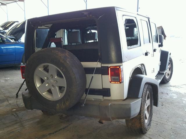 1J4GB59137L111484 - 2007 JEEP WRANGLER S GRAY photo 4