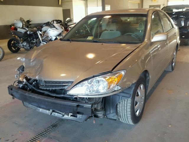 4T1BE32K34U360609 - 2004 TOYOTA CAMRY LE SILVER photo 2