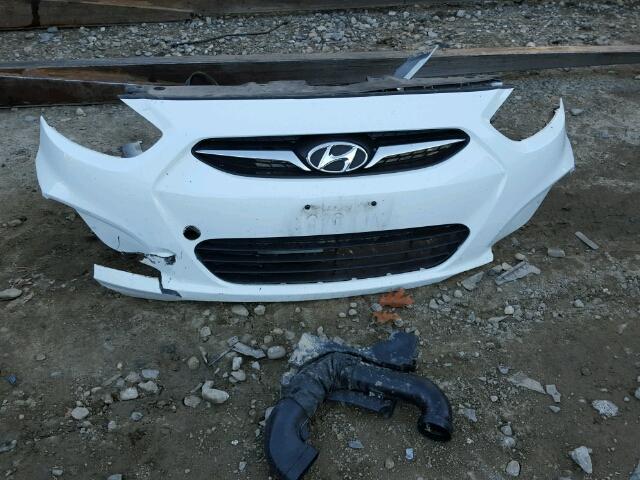 KMHCT5AE0EU176893 - 2014 HYUNDAI ACCENT GLS WHITE photo 9