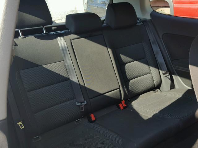 WVWAB7AJ2BW094493 - 2011 VOLKSWAGEN GOLF WHITE photo 6