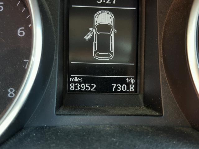 WVWAB7AJ2BW094493 - 2011 VOLKSWAGEN GOLF WHITE photo 8