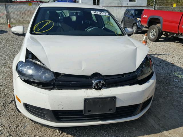 WVWAB7AJ2BW094493 - 2011 VOLKSWAGEN GOLF WHITE photo 9