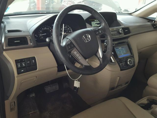 5FNRL5H6XHB015364 - 2017 HONDA ODYSSEY EX WHITE photo 9