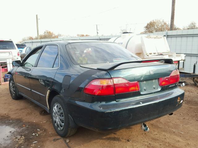 1HGCG5648WA002485 - 1998 HONDA ACCORD LX GREEN photo 3