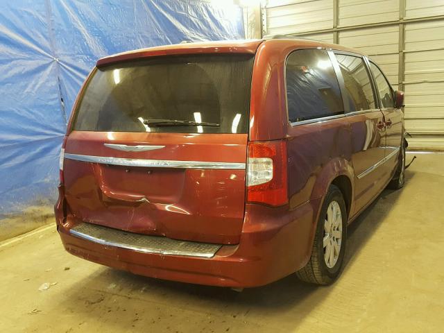 2C4RC1BG3DR751541 - 2013 CHRYSLER TOWN & COU RED photo 4