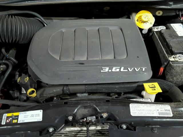 2C4RC1BG3DR751541 - 2013 CHRYSLER TOWN & COU RED photo 7