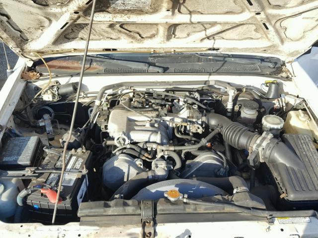 4S6CK58V0V4402981 - 1997 HONDA PASSPORT E WHITE photo 7