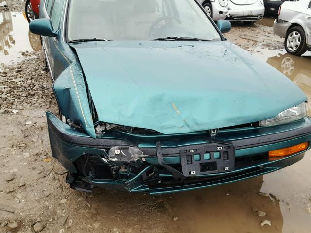 1HGCB9877PA009765 - 1993 HONDA ACCORD EX GREEN photo 9