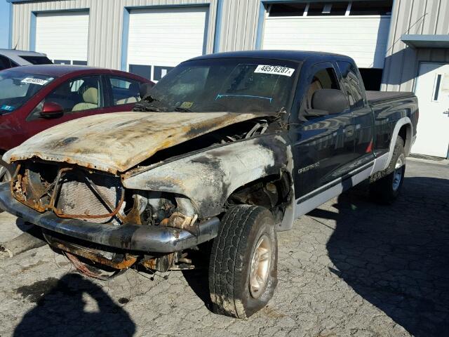 1B7GG22Y1WS669562 - 1998 DODGE DAKOTA GREEN photo 2