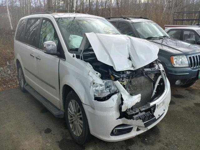 2C4RC1CG1FR590978 - 2015 CHRYSLER TOWN & COU WHITE photo 1