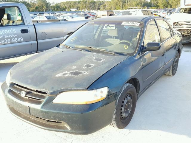 1HGCG564WA0213071 - 1998 HONDA ACCORD GREEN photo 2