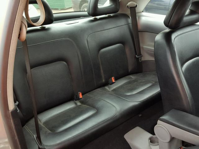 3VWCA21C0YM415453 - 2000 VOLKSWAGEN NEW BEETLE Gümüş foto 6