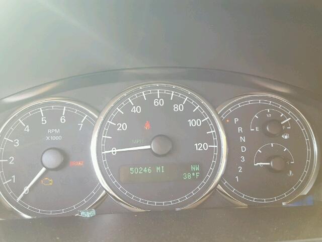 2G4WD532851279665 - 2005 BUICK LACROSSE C RED photo 8